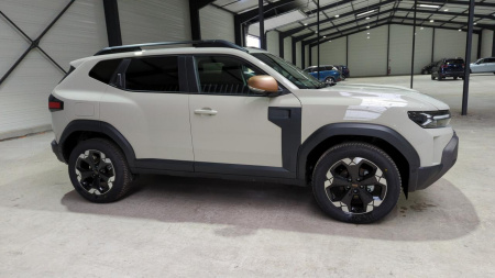 44388_p28 - DACIA - DUSTER - 2025