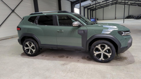 44389_p28 - DACIA - DUSTER - 2025