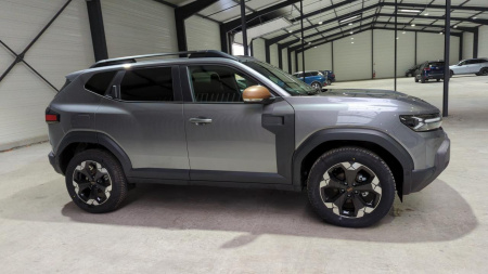 44504_p28 - DACIA - DUSTER - 2025