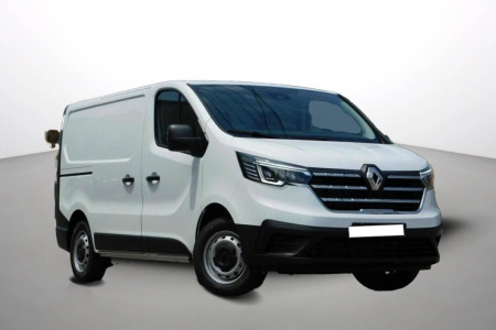 328354_p2 - RENAULT - TRAFIC - 2024
