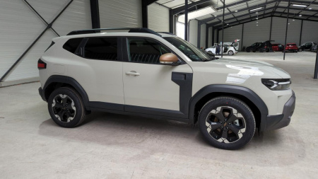 44598_p28 - DACIA - DUSTER - 2025