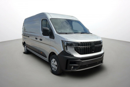 331661_p2 - RENAULT - MASTER - 2025