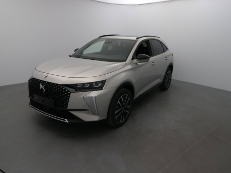 70077_p51 - DS - DS 7 CROSSBACK - 2025