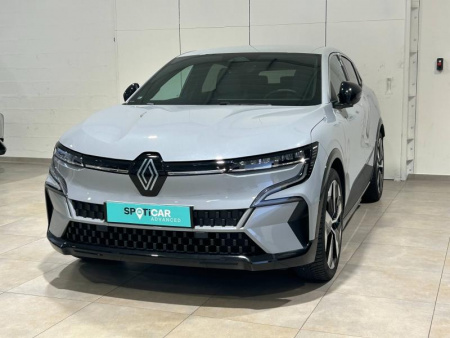 230673_p52 - RENAULT - MEGANE - 2022