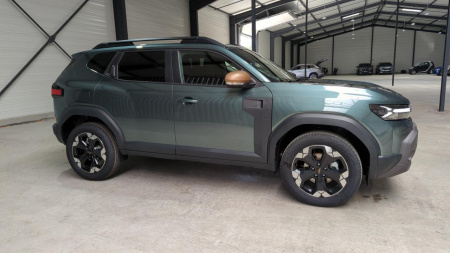 44915_p28 - DACIA - DUSTER - 2025
