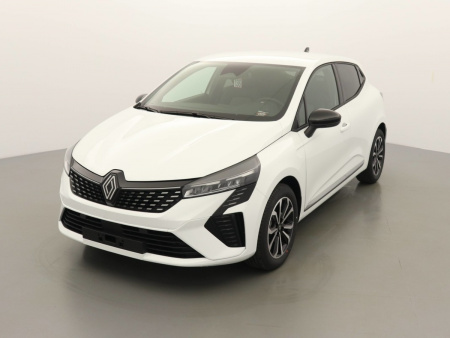 N197021_p3 - RENAULT - CLIO 5 - 2024