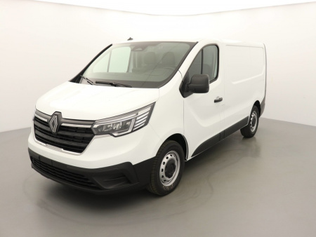 N198688_p3 - RENAULT - TRAFIC - 2025