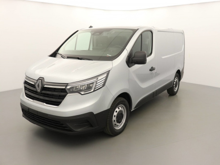 N198690_p3 - RENAULT - TRAFIC - 2025