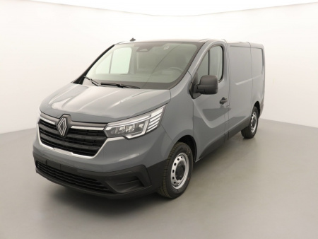 N198693_p3 - RENAULT - TRAFIC - 2025