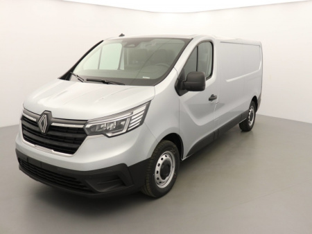 N198712_p3 - RENAULT - TRAFIC - 2025
