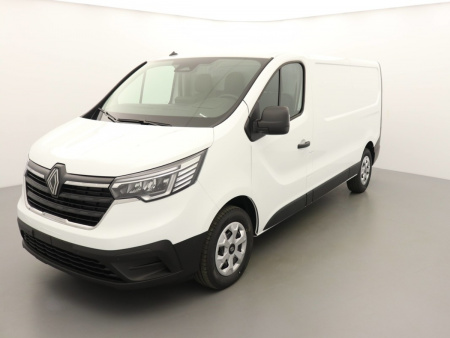 N198721_p3 - RENAULT - TRAFIC - 2025
