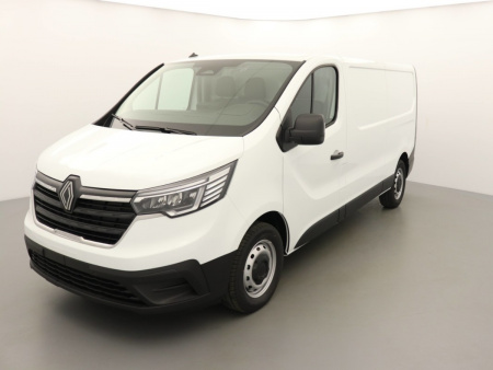 N198724_p3 - RENAULT - TRAFIC - 2025