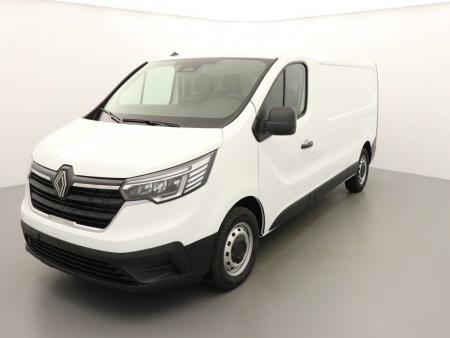 N198065_p3 - RENAULT - TRAFIC - 2025