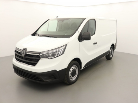 N198698_p3 - RENAULT - TRAFIC - 2025