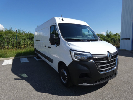 332666_p2 - RENAULT - MASTER - 2024