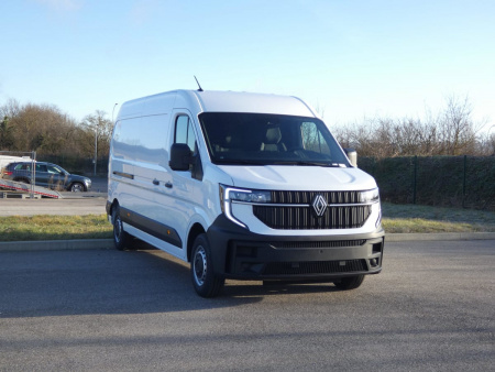 327720_p2 - RENAULT - MASTER - 2025