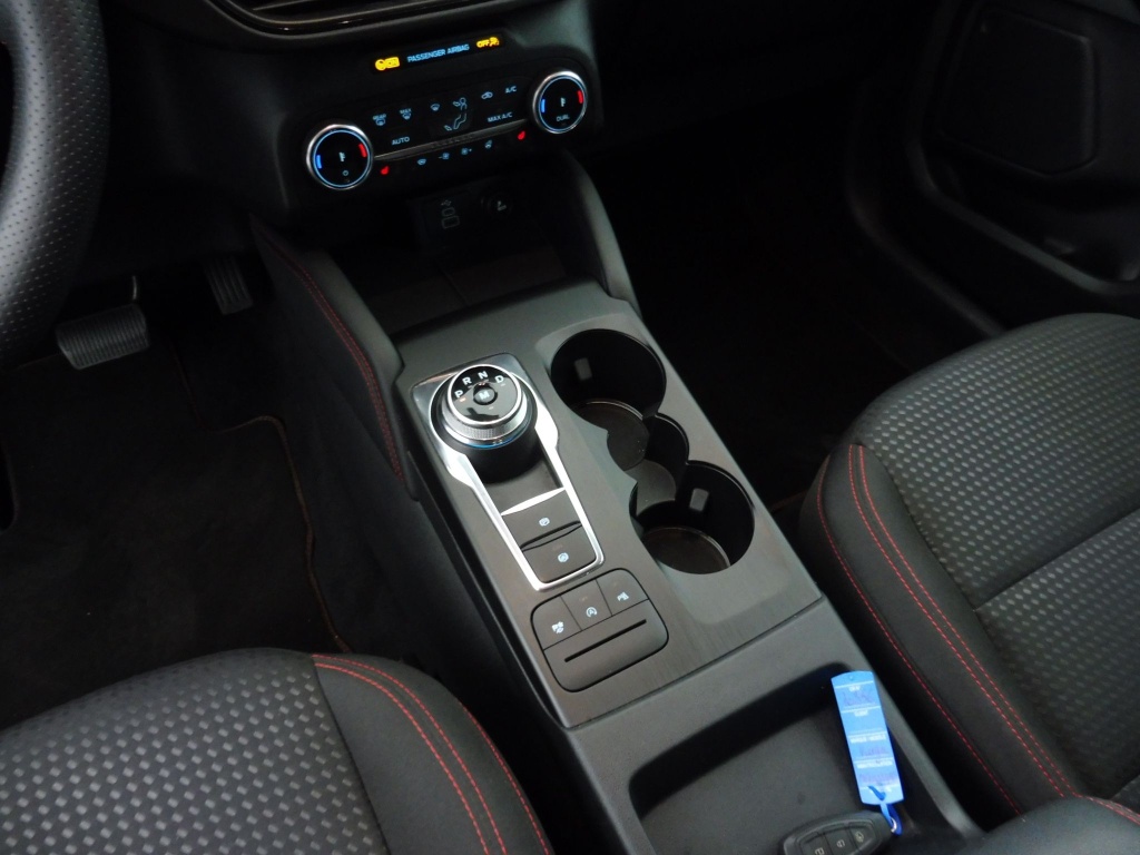 70356_p51 - FORD - KUGA - 2024 - photo 14