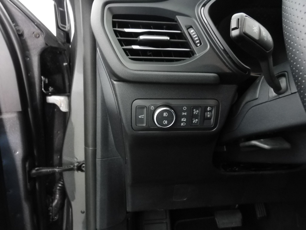 70361_p51 - FORD - KUGA - 2024 - photo 8