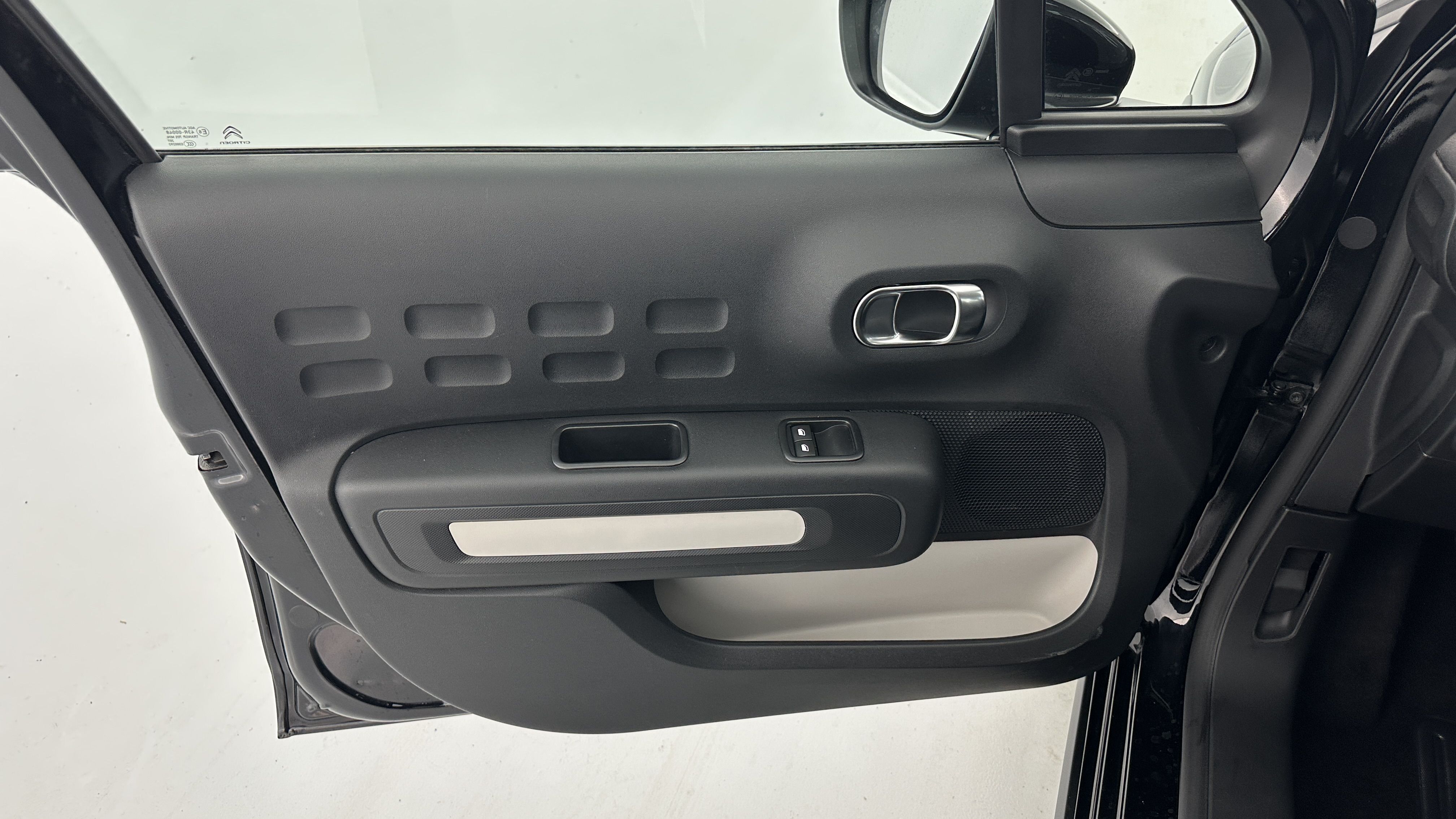 GLI00002134_p53 - CITROEN - C3 - 2024 - photo 12