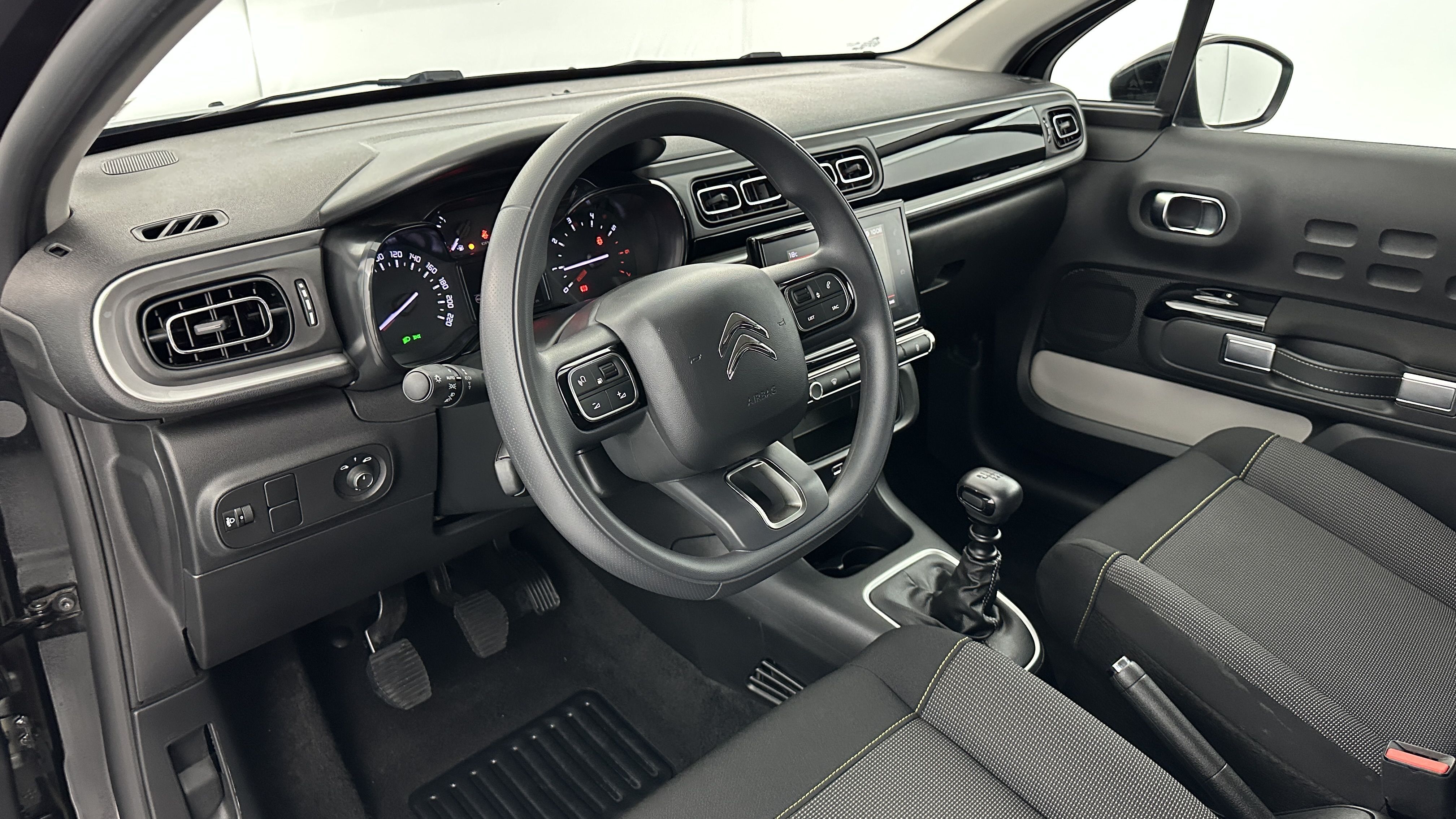 GLI00002141_p53 - CITROEN - C3 - 2024 - photo 6