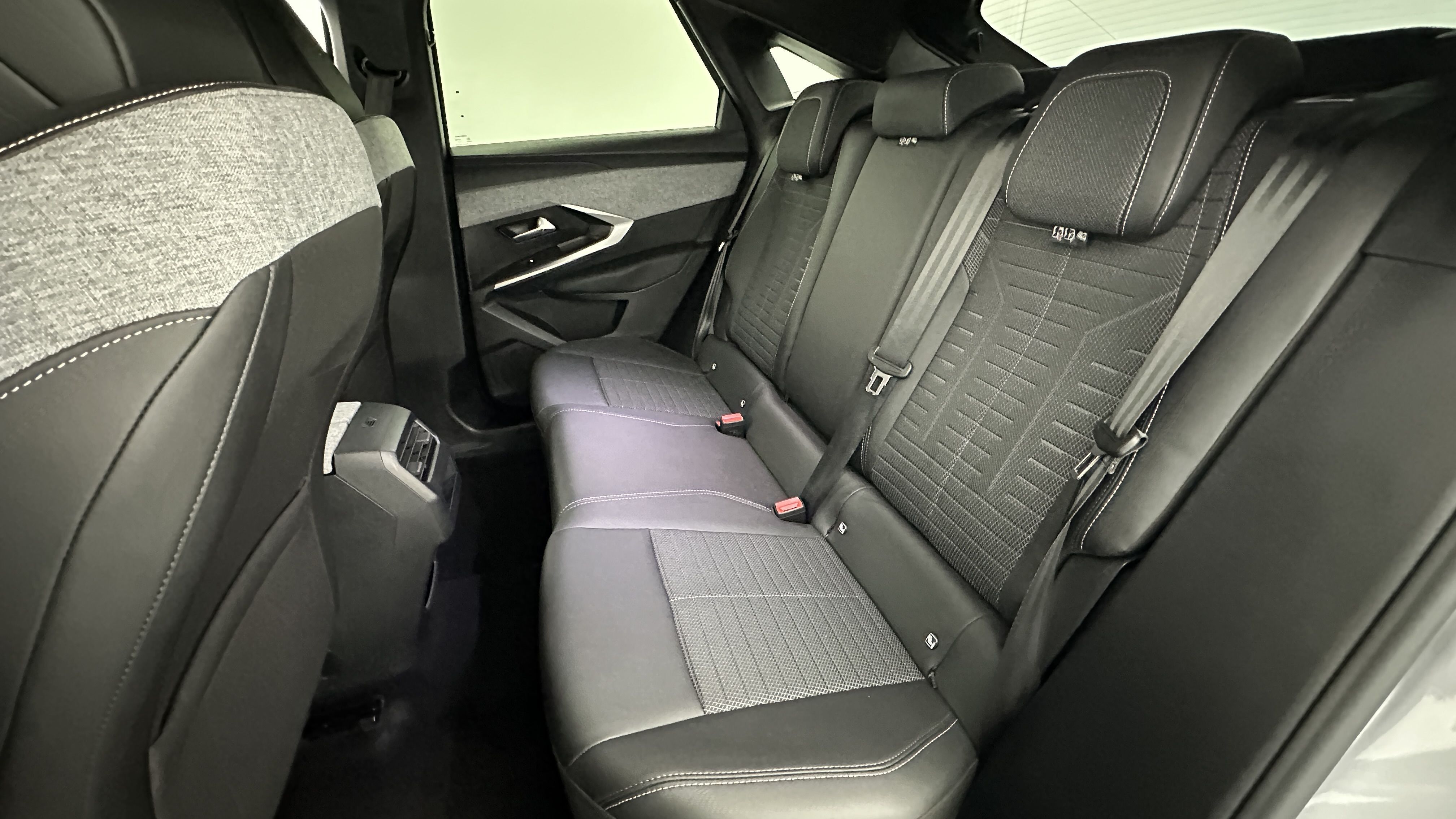 GLI00002579_p53 - PEUGEOT - 3008 - 2024 - photo 9