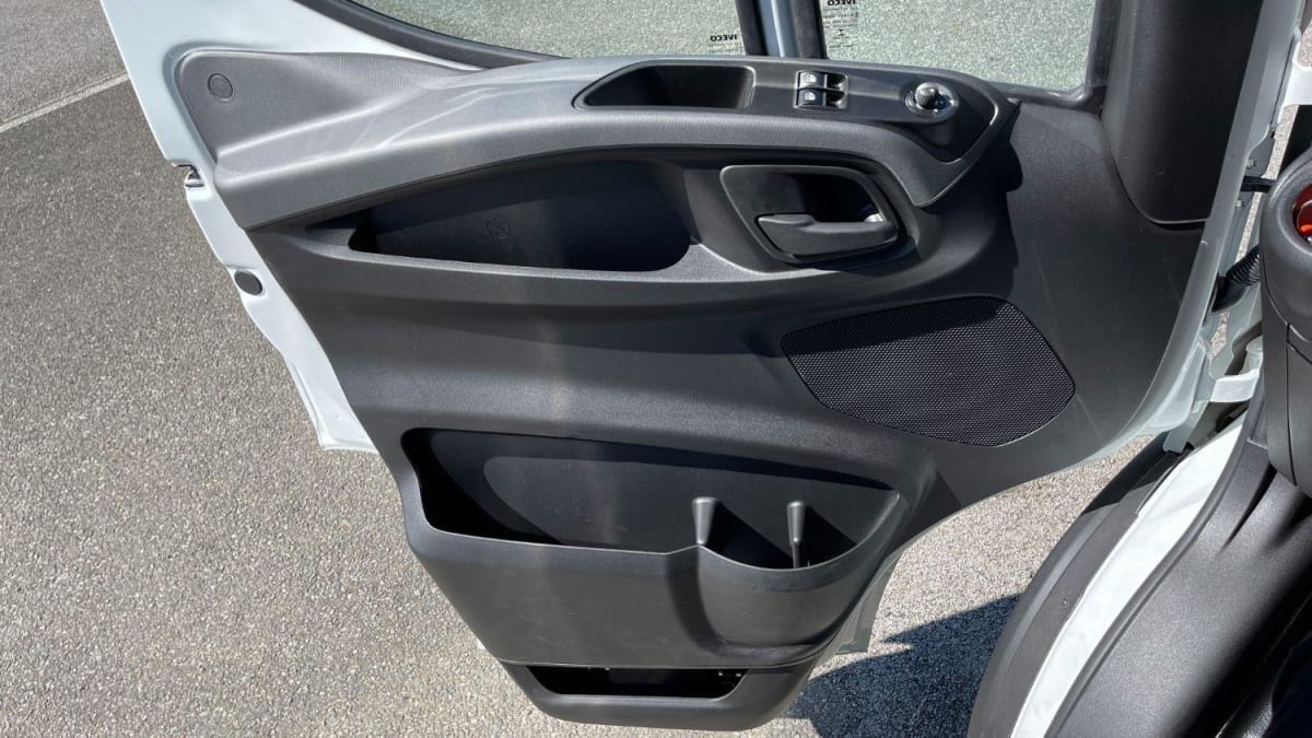 286296_p2 - IVECO - DAILY - 2025 - photo 9