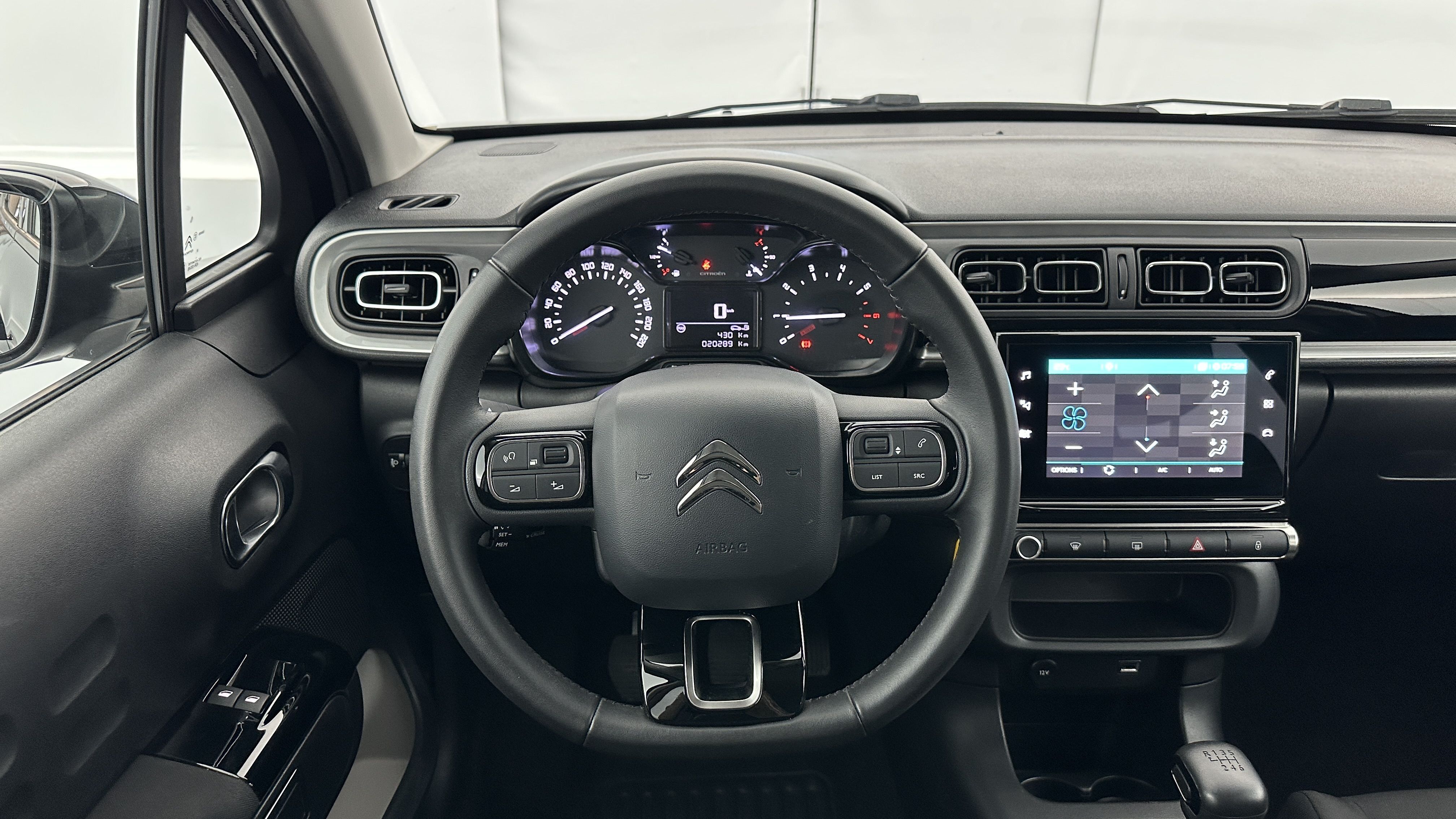 GLI00002540_p53 - CITROEN - C3 - 2024 - photo 13