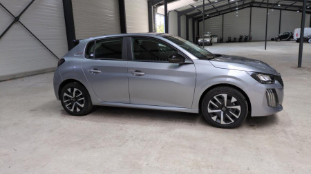 46010_p28 - PEUGEOT - 208 - 2025
