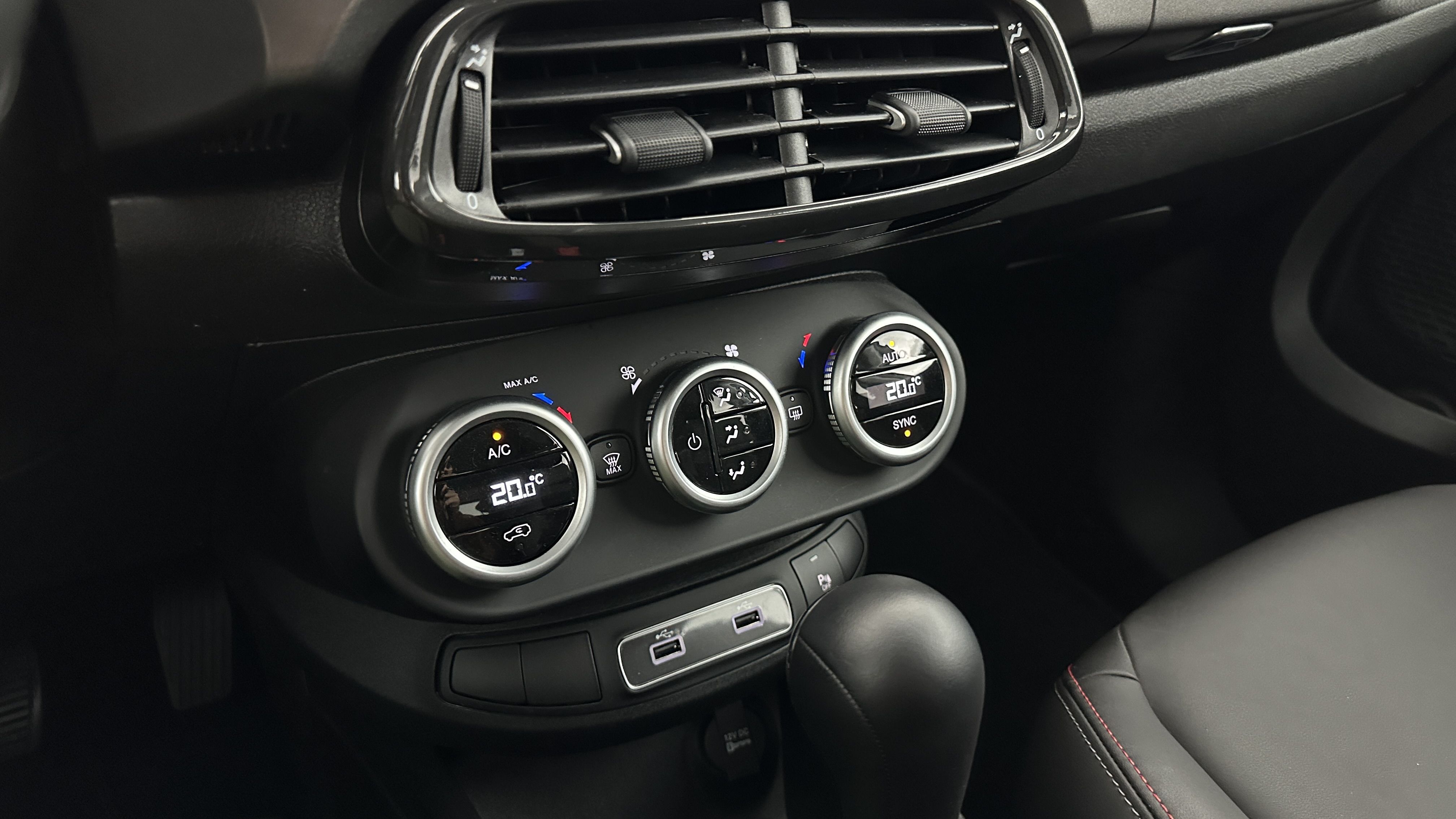 GLI00001393_p53 - FIAT - 500 X - 2023 - photo 19
