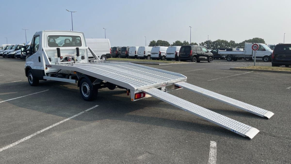 290528_p2 - IVECO - DAILY - 2025 - photo 2