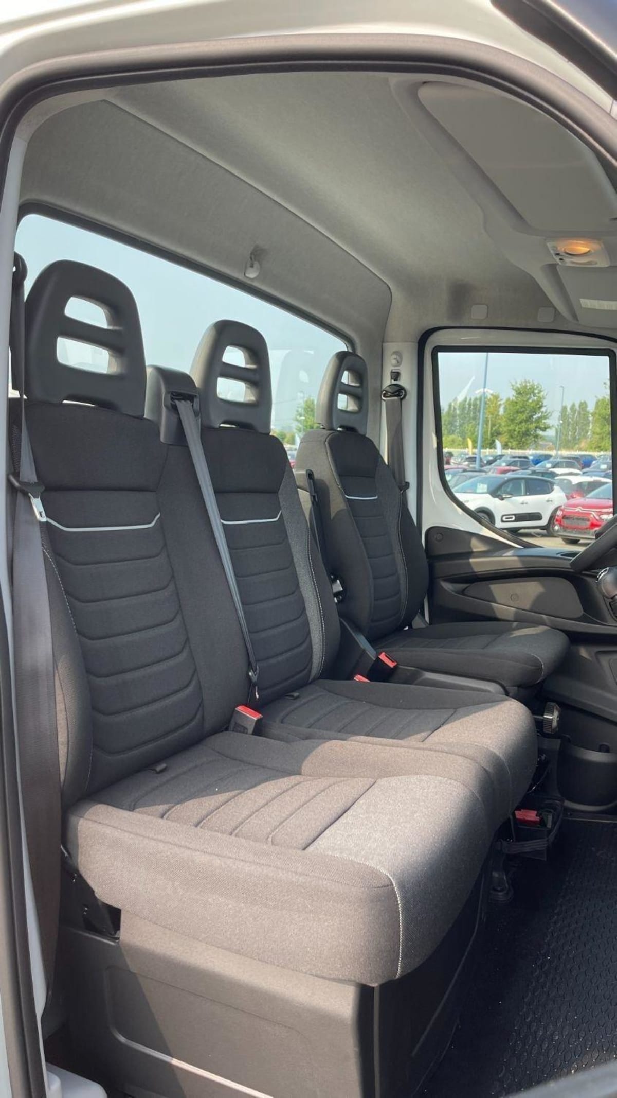 290528_p2 - IVECO - DAILY - 2025 - photo 9