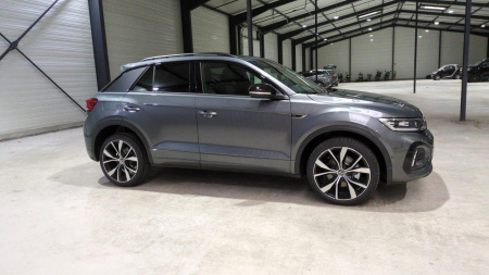 46254_p28 - VOLKSWAGEN - T ROC - 2025