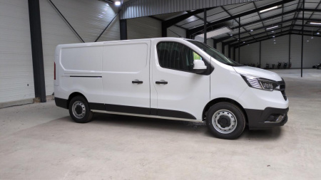 46358_p28 - RENAULT - TRAFIC - 2025 46358_p28 - RENAULT - TRAFIC - 2025