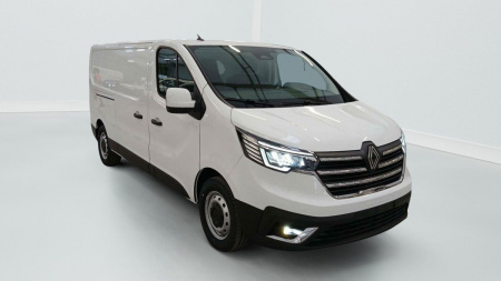 357967_p2 - RENAULT - TRAFIC - 2025