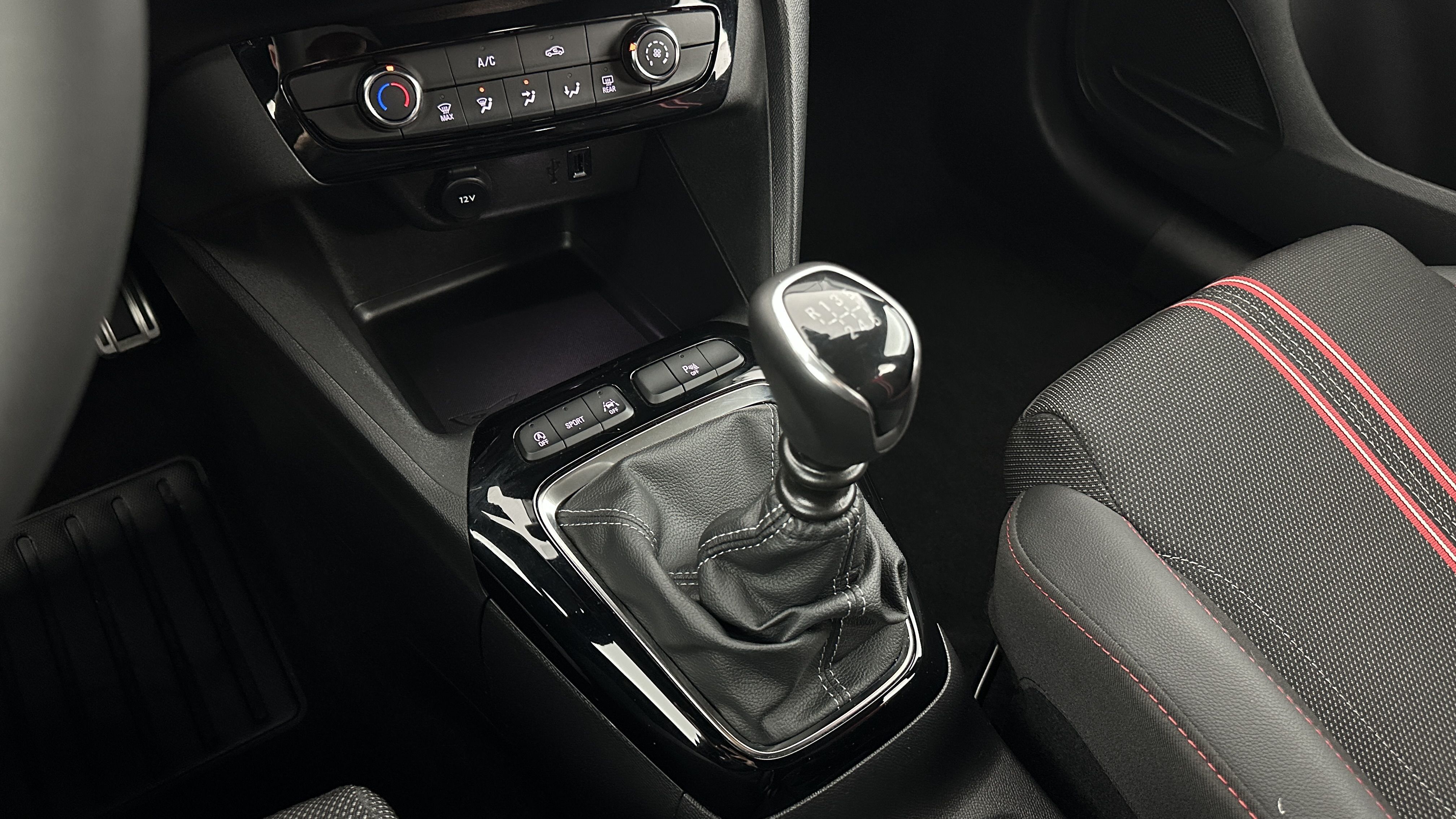 GLI00001770_p53 - OPEL - CORSA - 2023 - photo 18