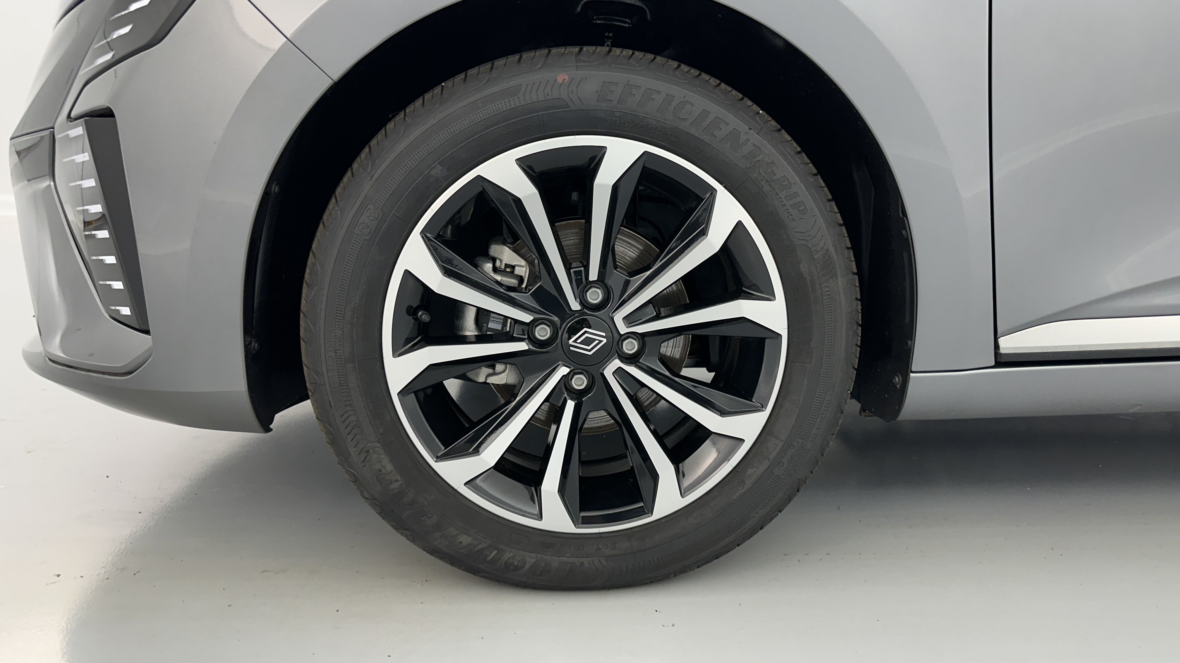 GLI00002857_p53 - RENAULT - CLIO - 2025 - photo 12