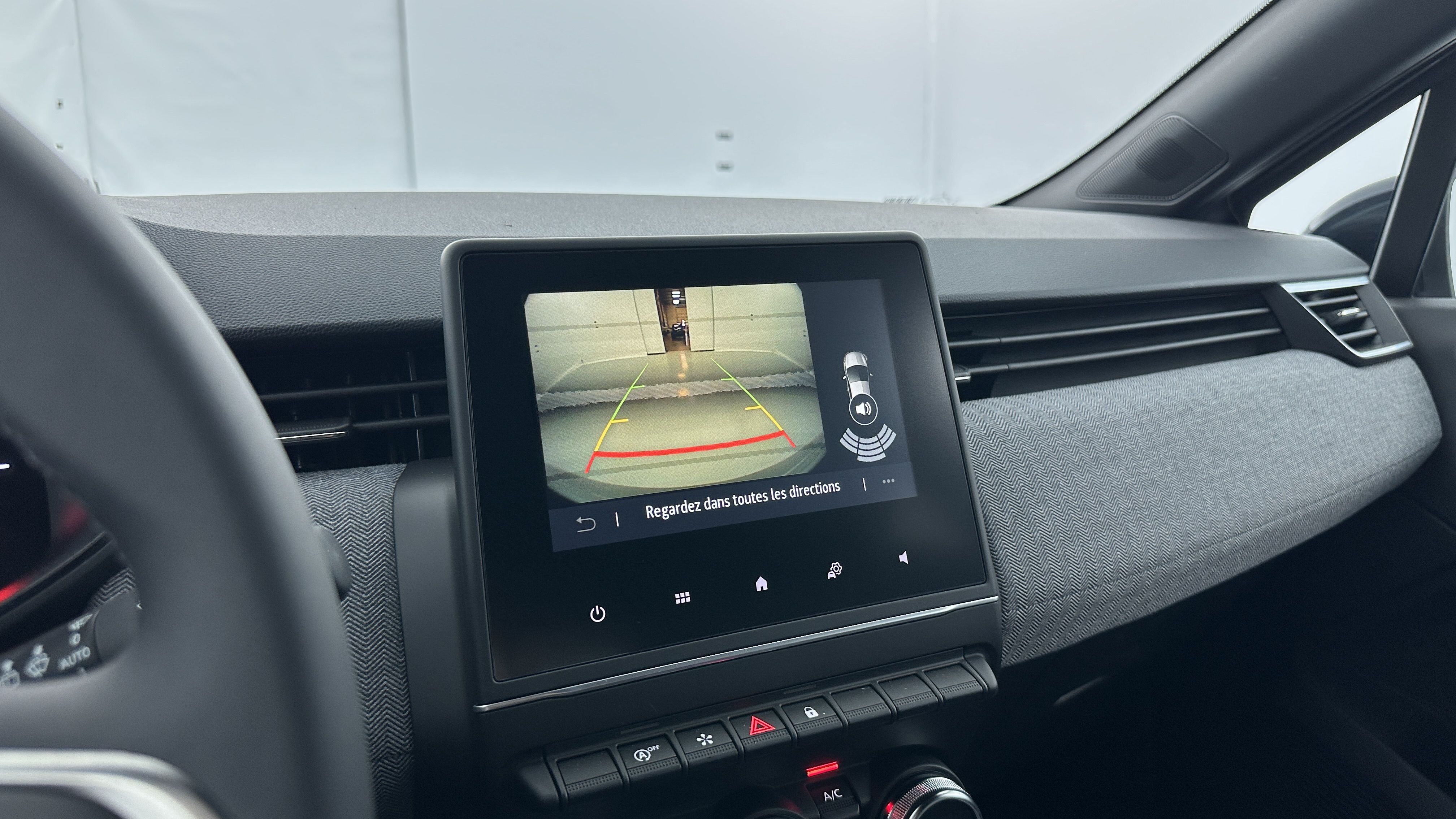 GLI00002857_p53 - RENAULT - CLIO - 2025 - photo 19