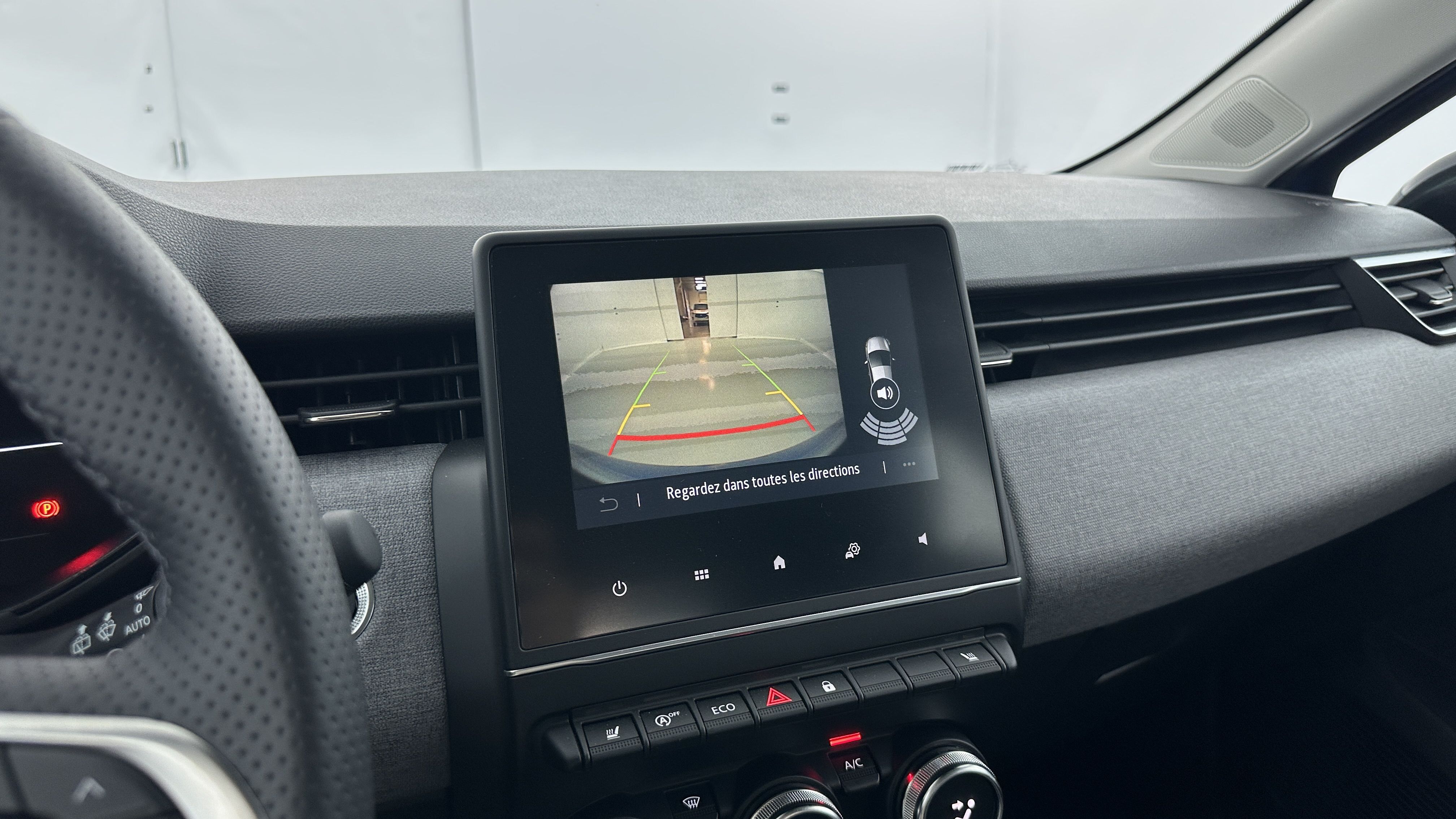 GLI00002527_p53 - RENAULT - CLIO - 2024 - photo 16