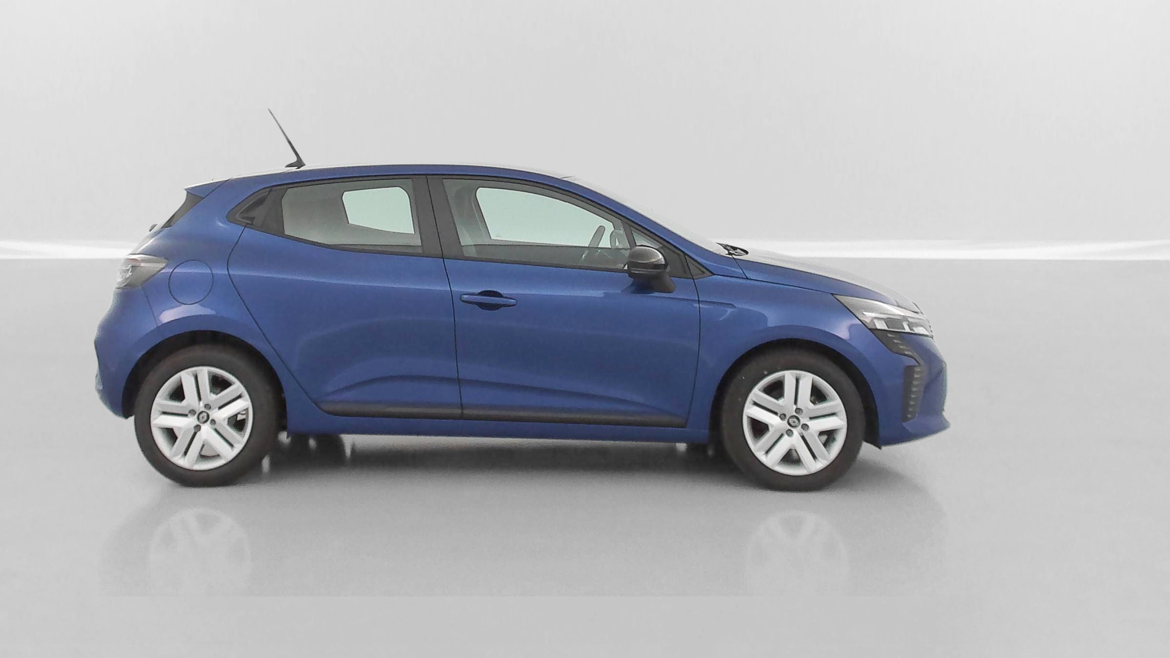 GLI00002527_p53 - RENAULT - CLIO - 2024 - photo 25