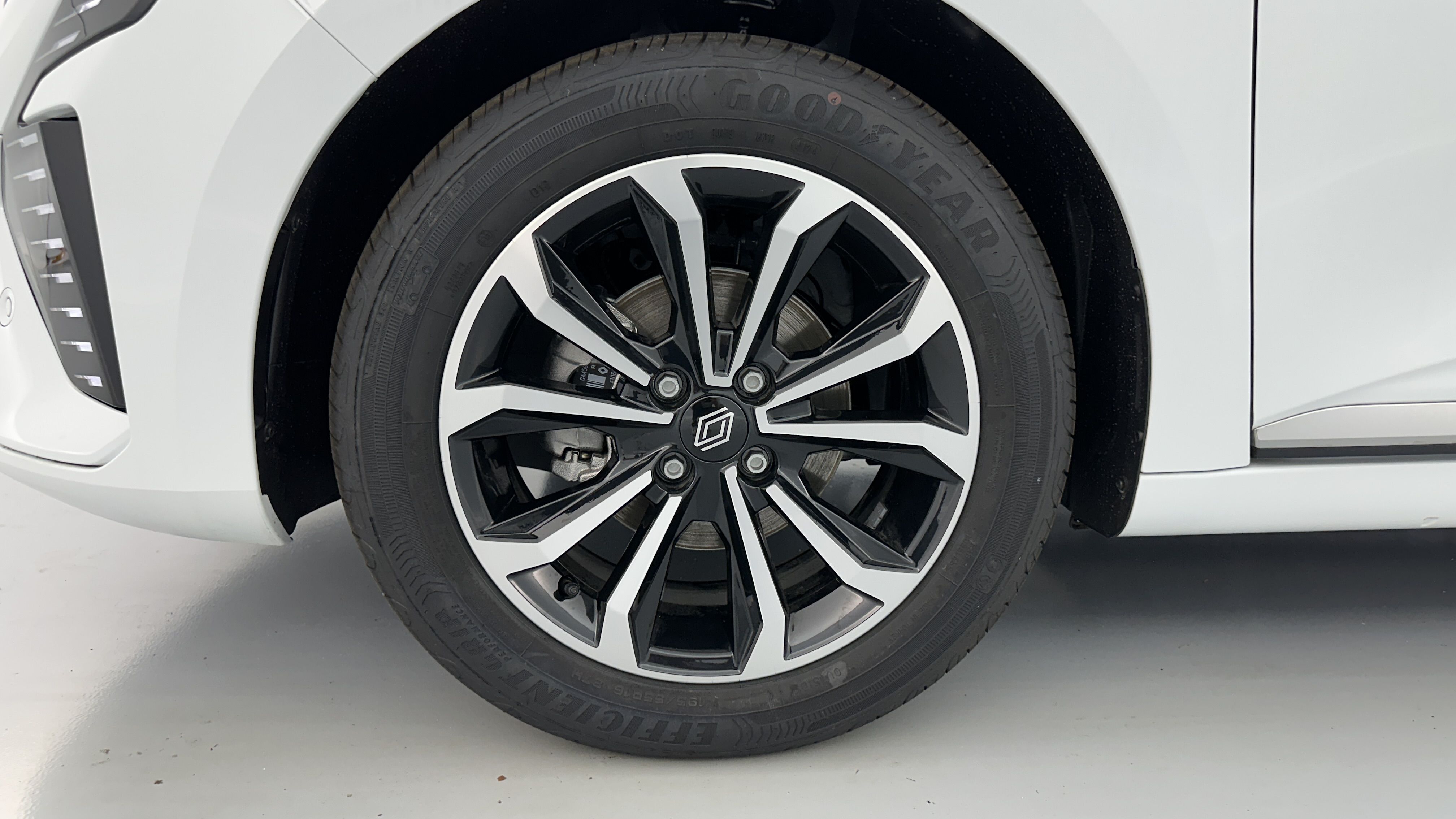 GLI00002863_p53 - RENAULT - CLIO - 2025 - photo 12