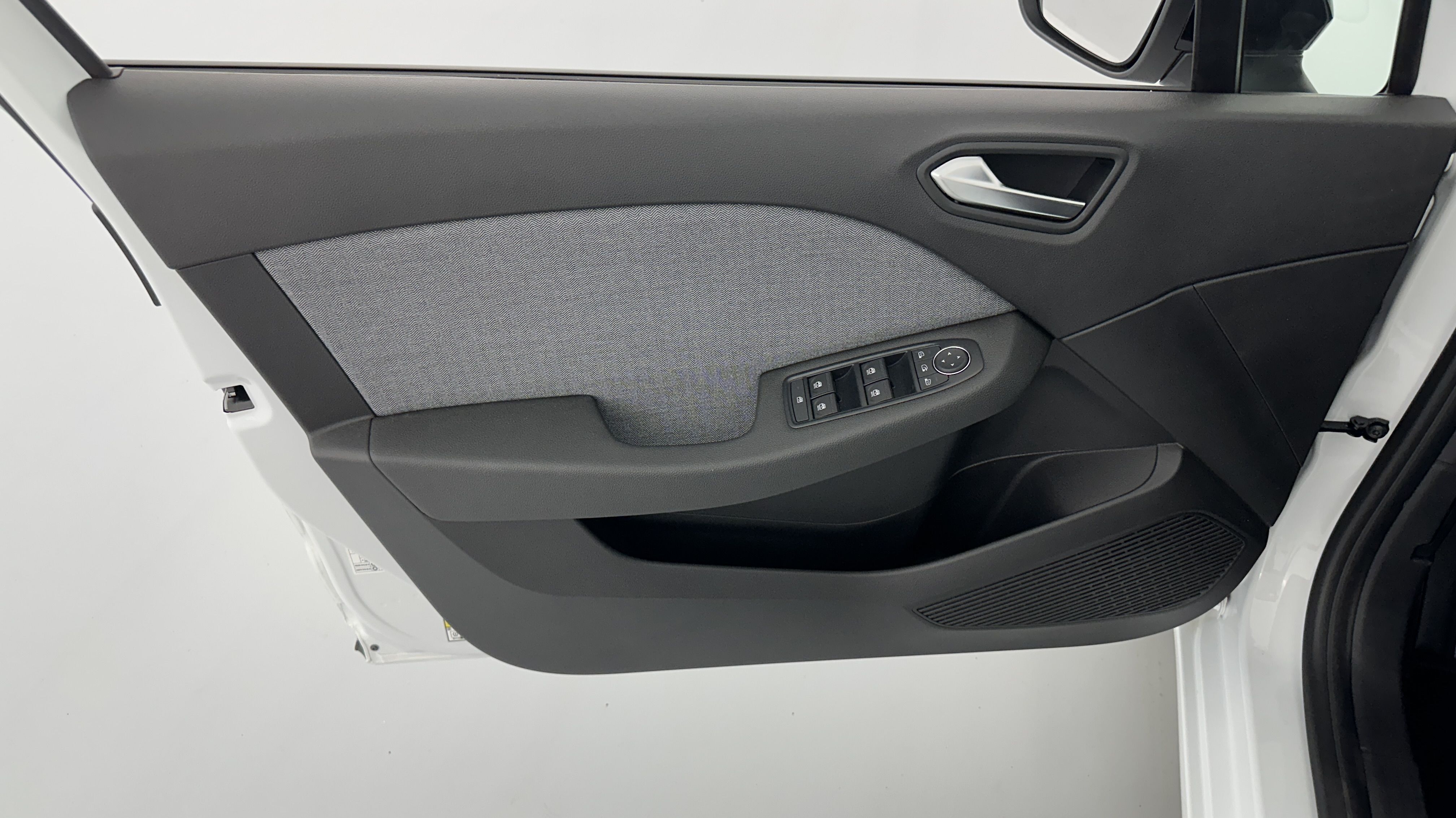 GLI00002863_p53 - RENAULT - CLIO - 2025 - photo 13