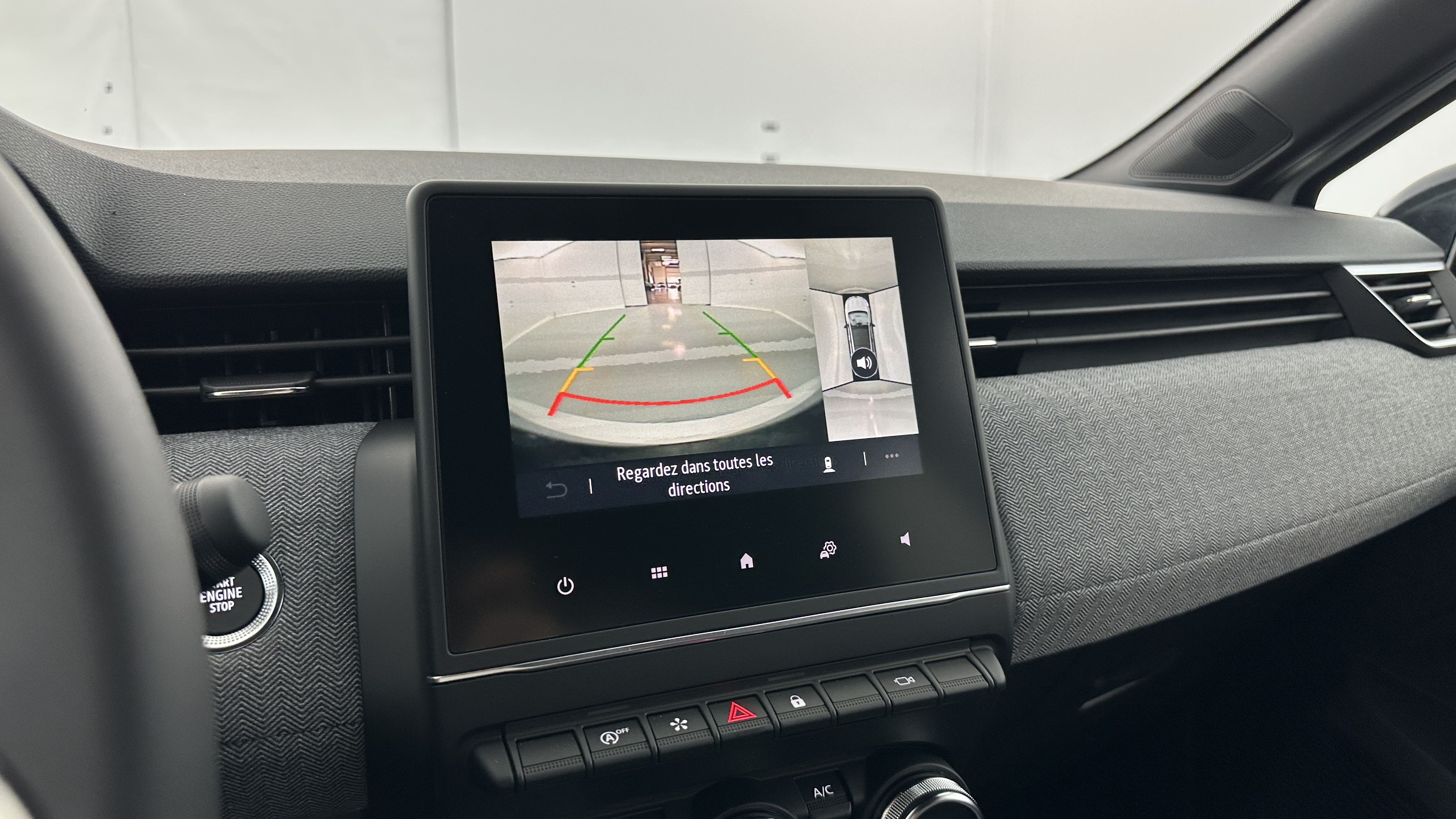 GLI00002863_p53 - RENAULT - CLIO - 2025 - photo 19