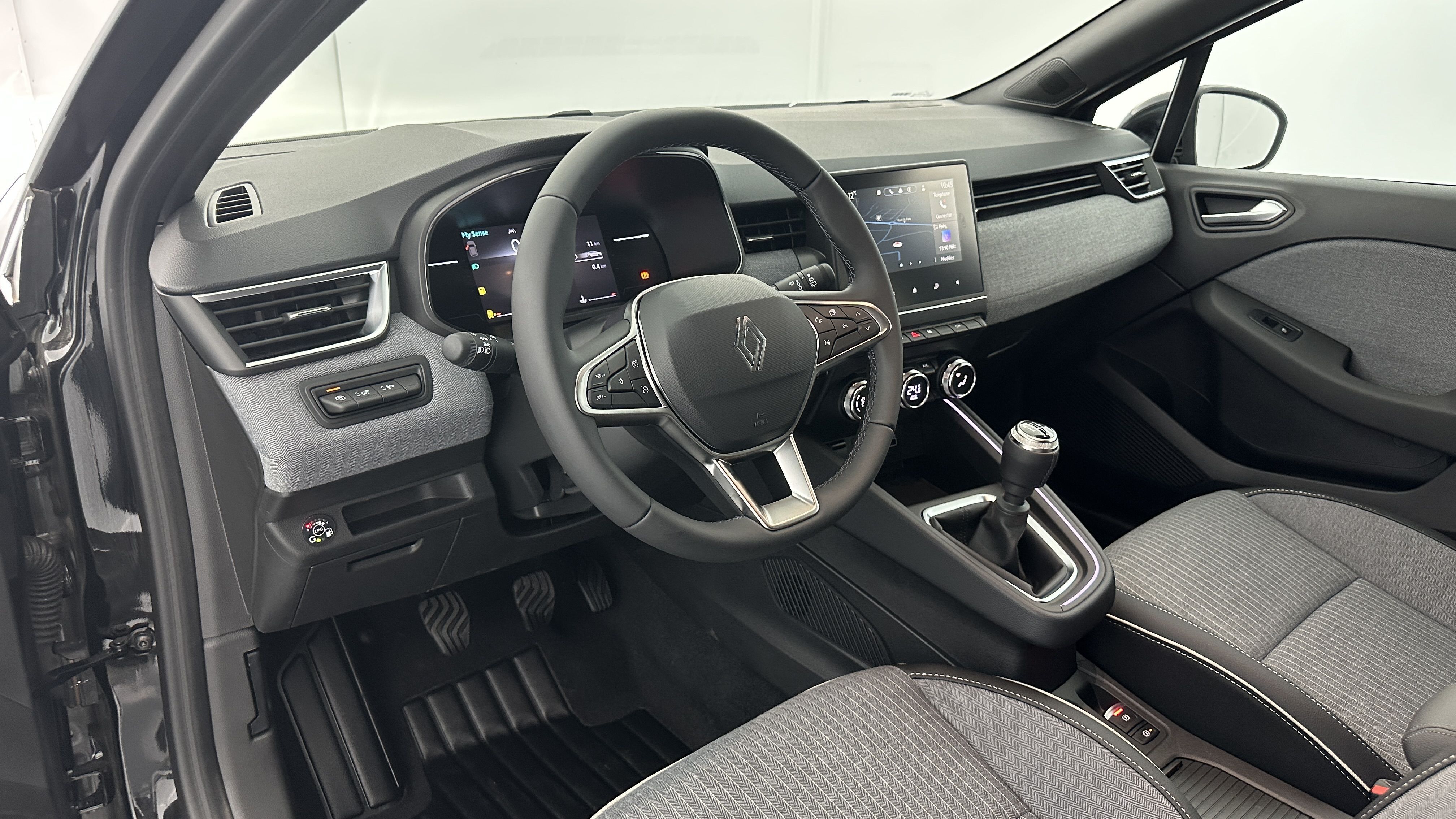 GLI00002862_p53 - RENAULT - CLIO - 2025 - photo 6