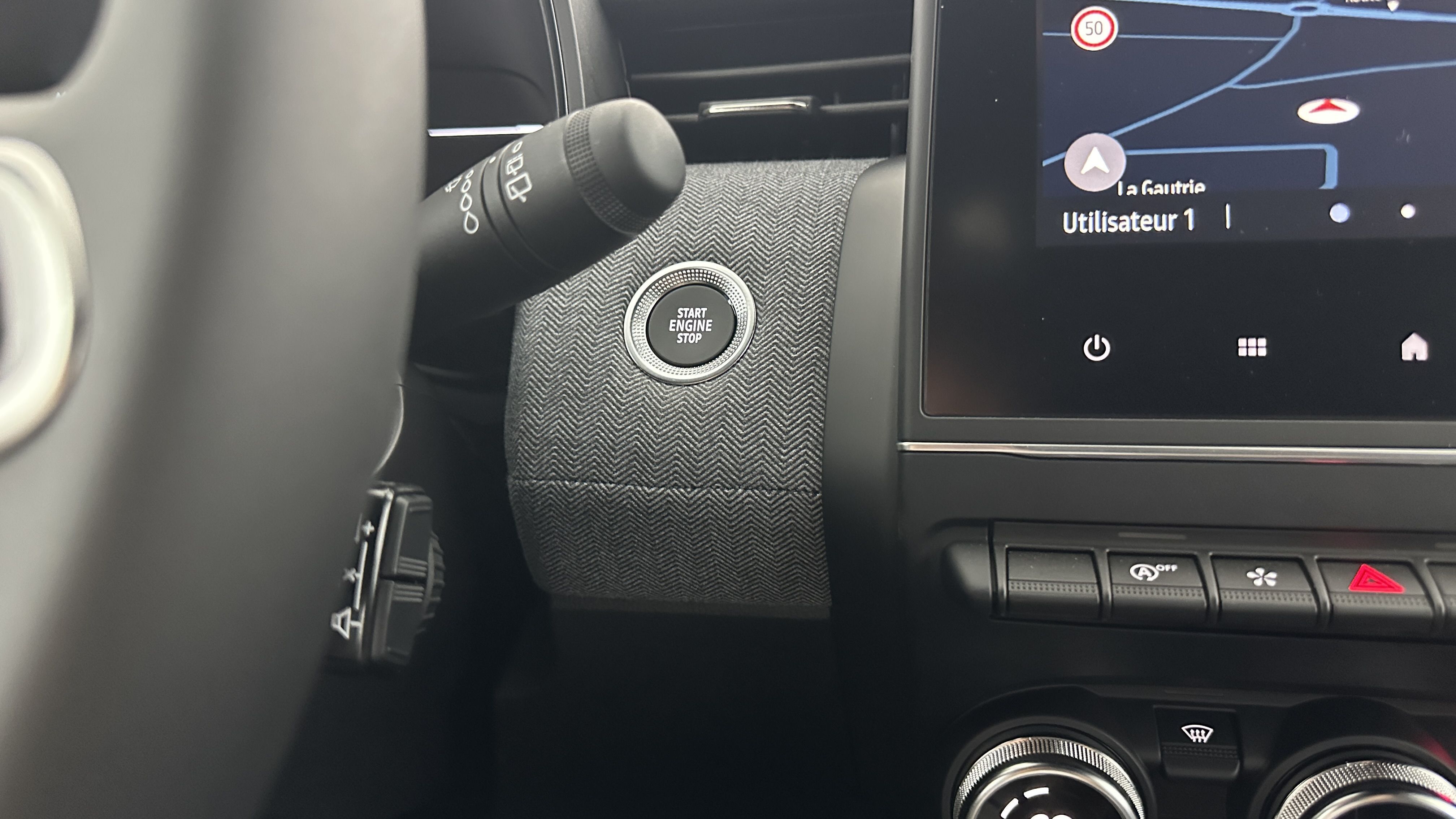 GLI00002862_p53 - RENAULT - CLIO - 2025 - photo 22