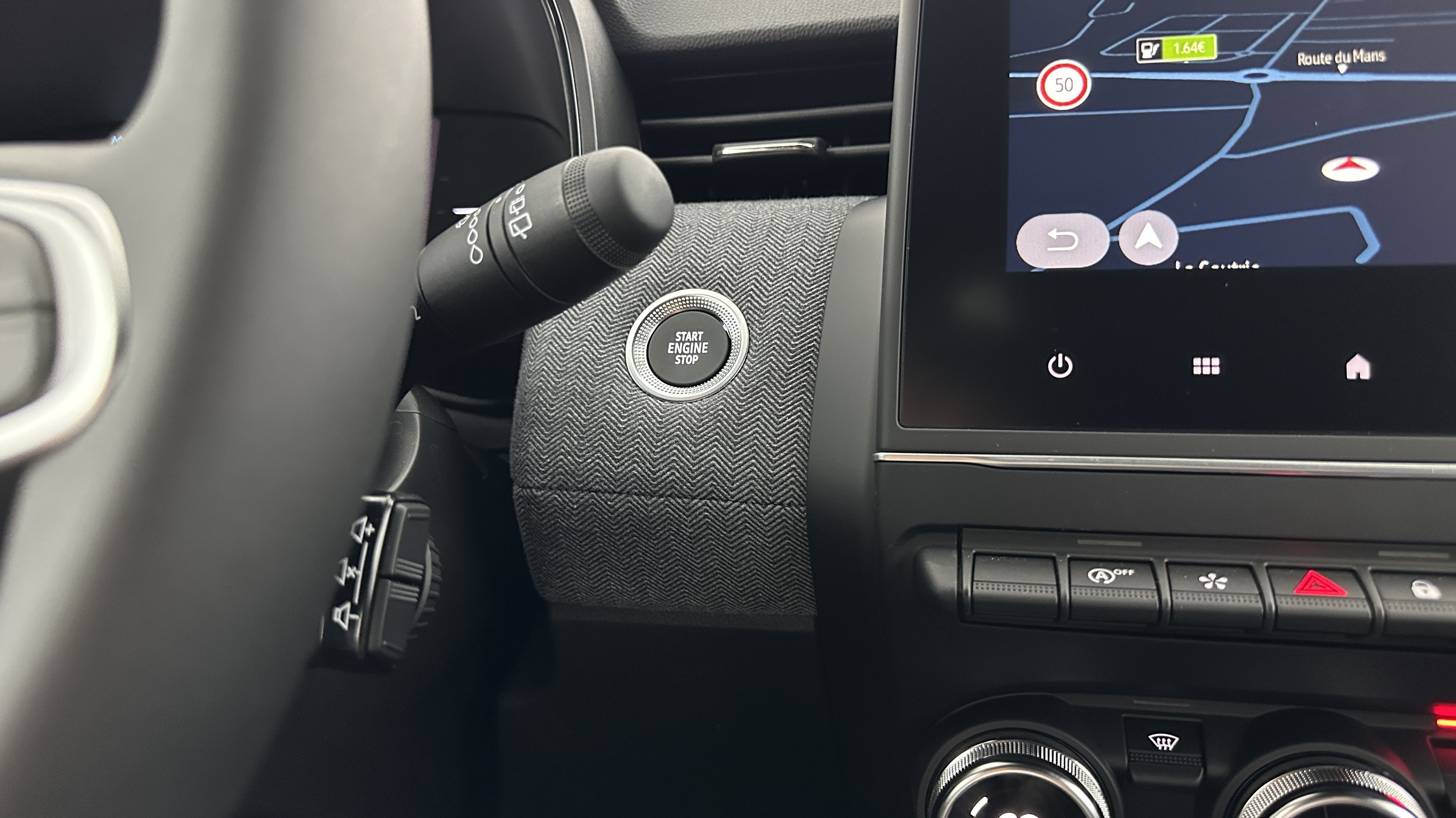 GLI00002858_p53 - RENAULT - CLIO - 2025 - photo 23