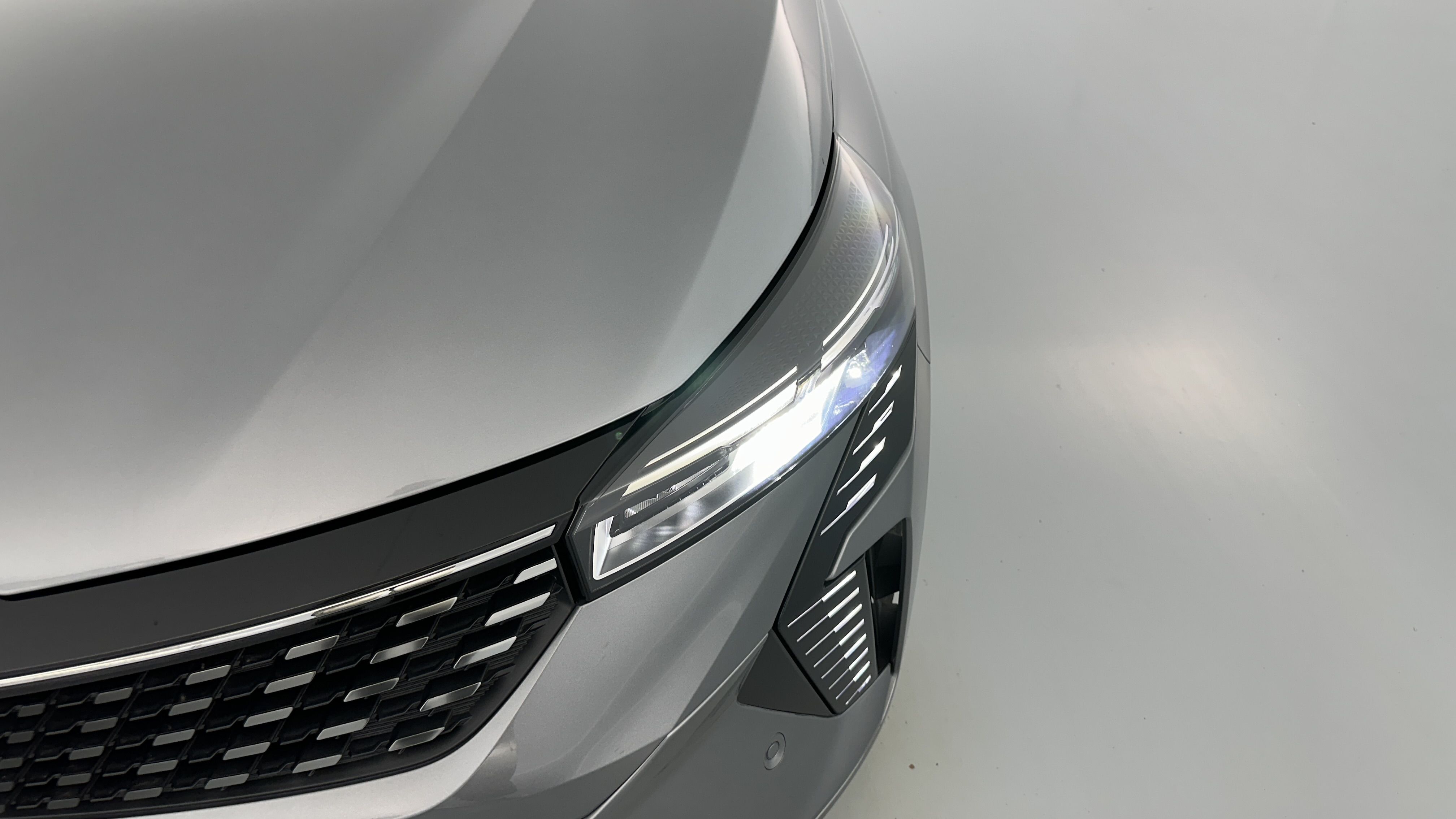 GLI00002858_p53 - RENAULT - CLIO - 2025 - photo 25