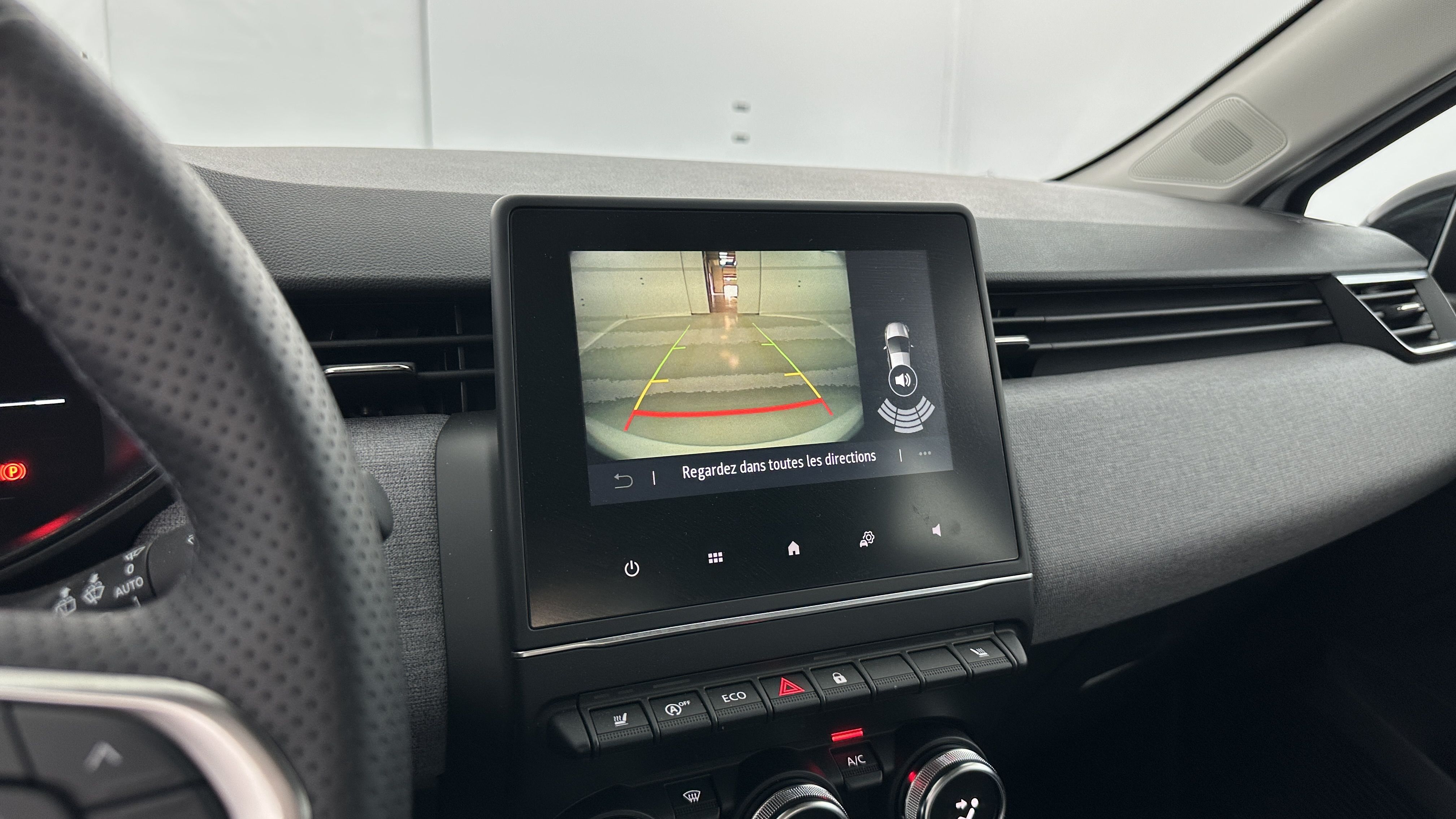 GLI00002513_p53 - RENAULT - CLIO - 2024 - photo 16