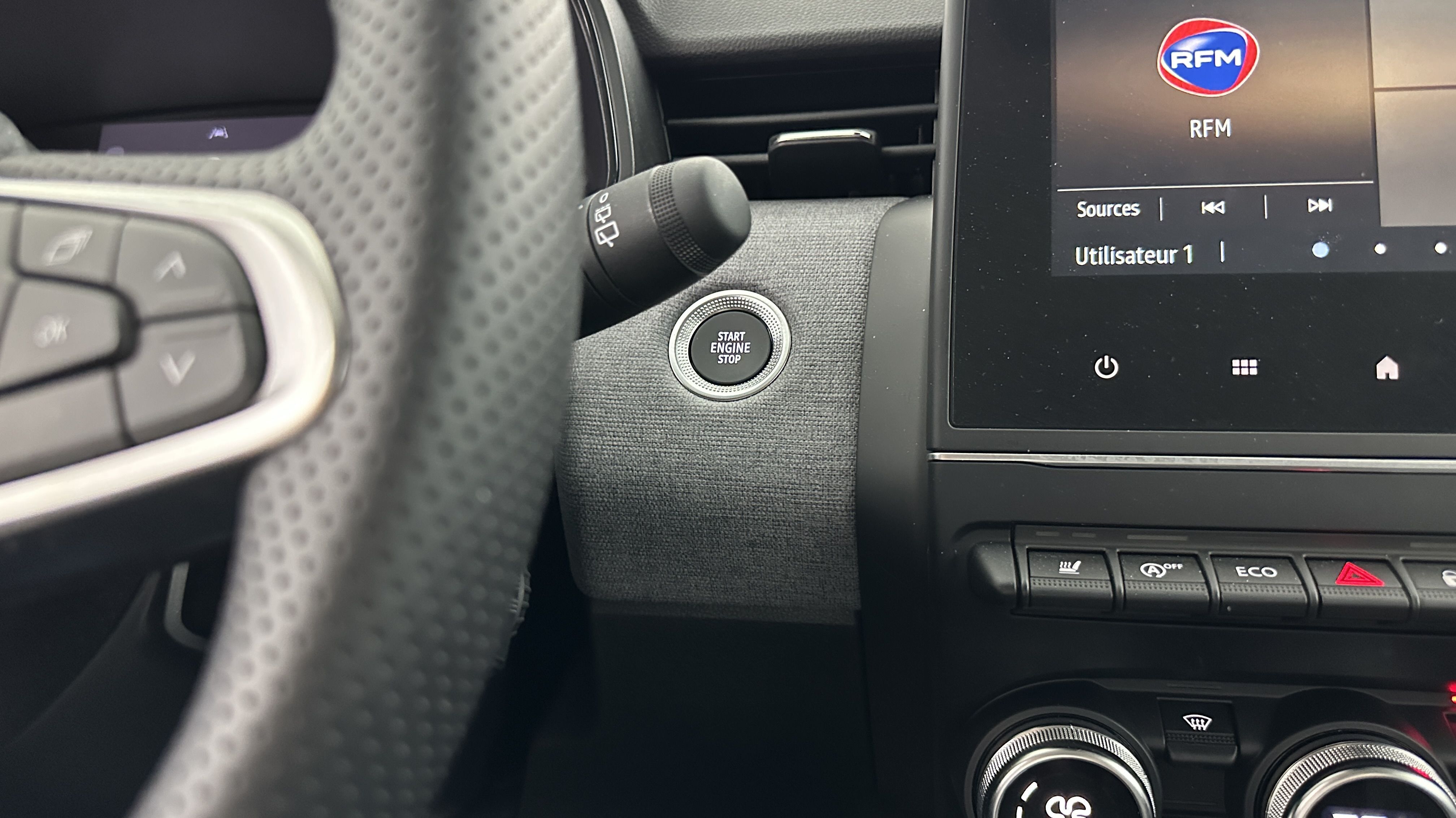 GLI00002513_p53 - RENAULT - CLIO - 2024 - photo 19