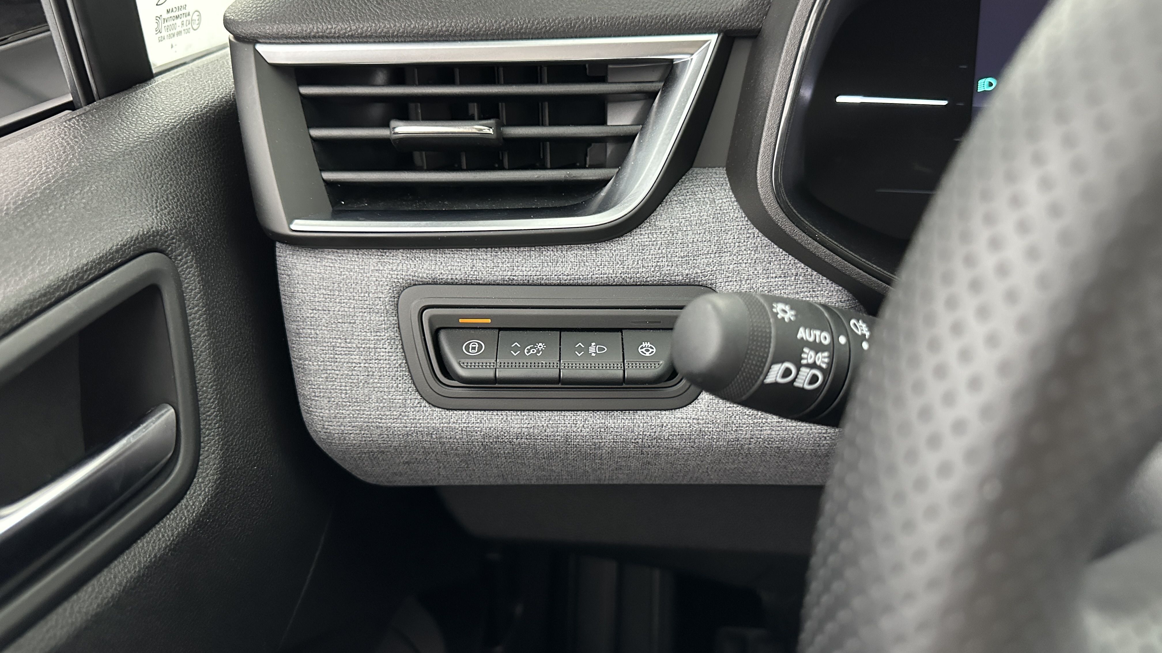 GLI00002513_p53 - RENAULT - CLIO - 2024 - photo 20