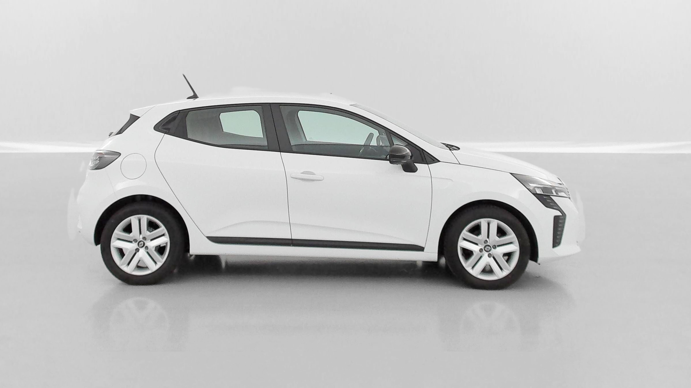 GLI00002513_p53 - RENAULT - CLIO - 2024 - photo 25